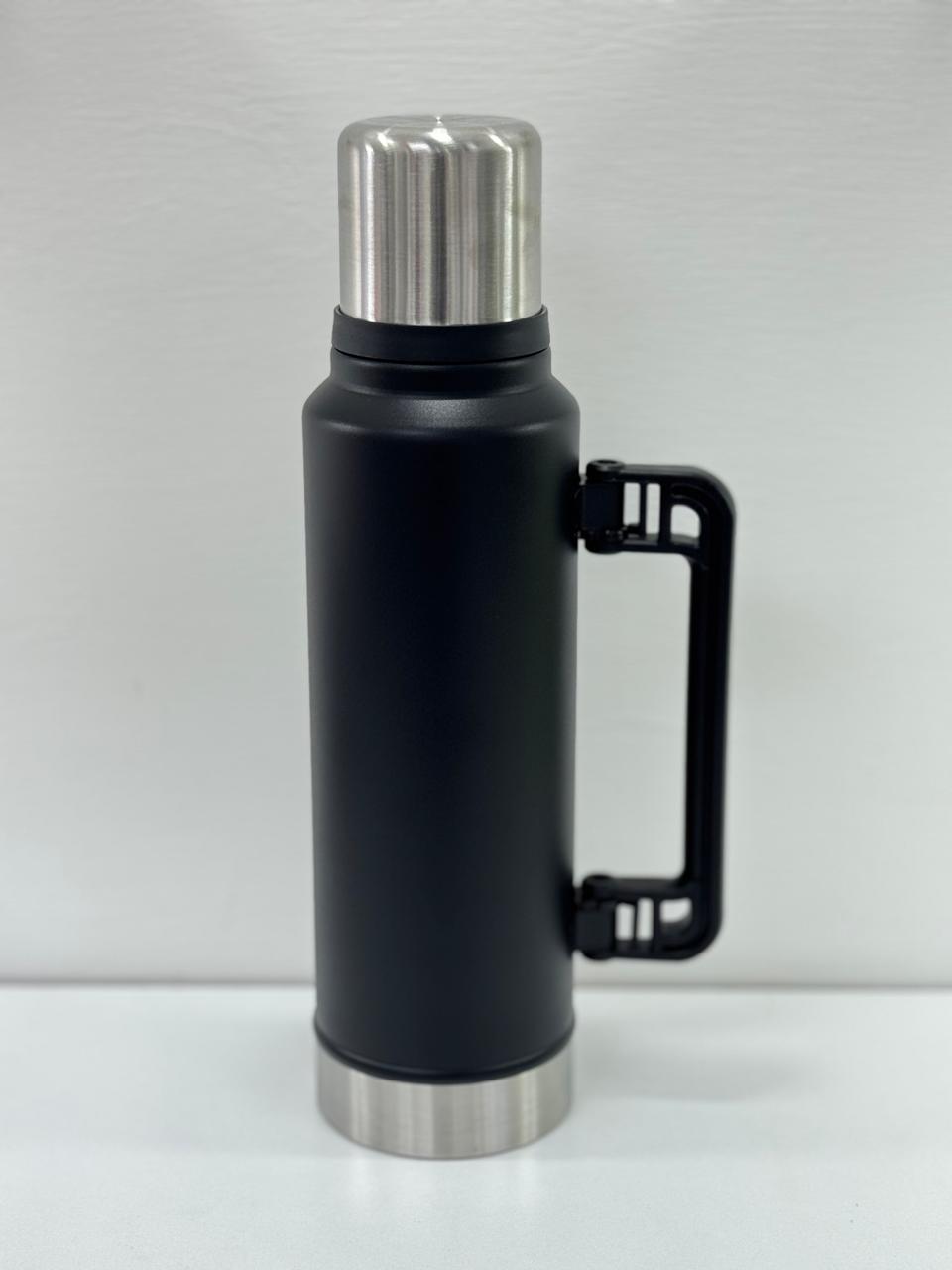Insulated Bottle with lid